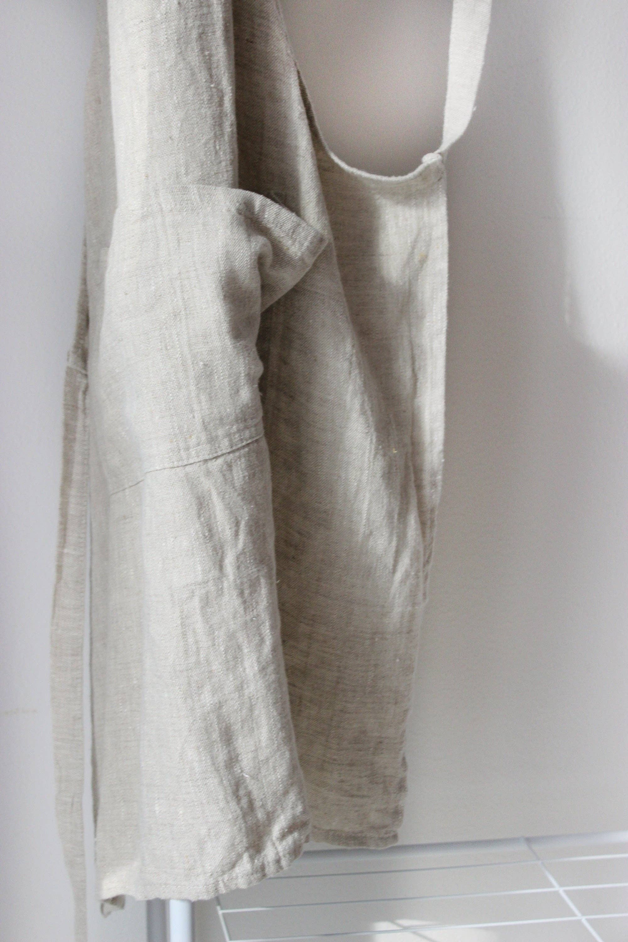 LINEN APRON WITH POCKETS